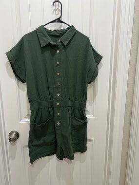 Button-Front Green Short Sleeve Romper